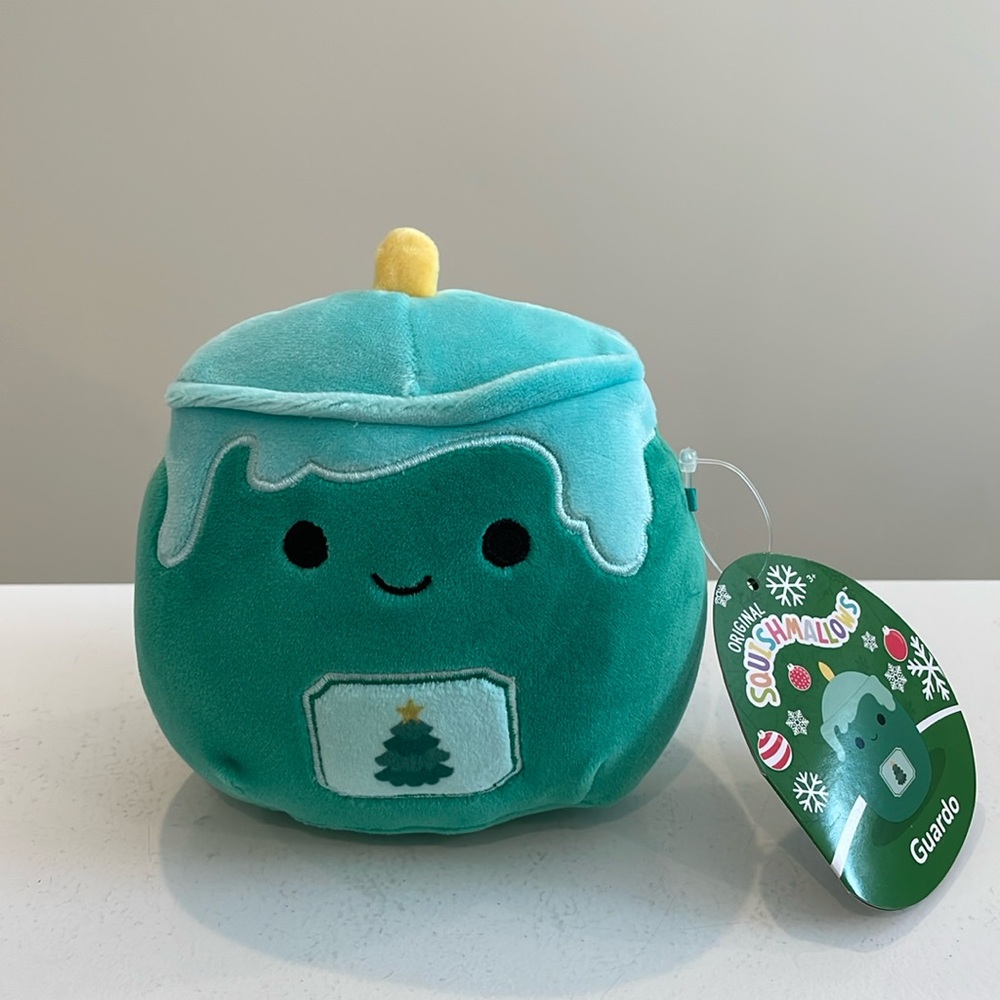 NWT 5” Guardo the Winter Christmas Candle Squishmallow